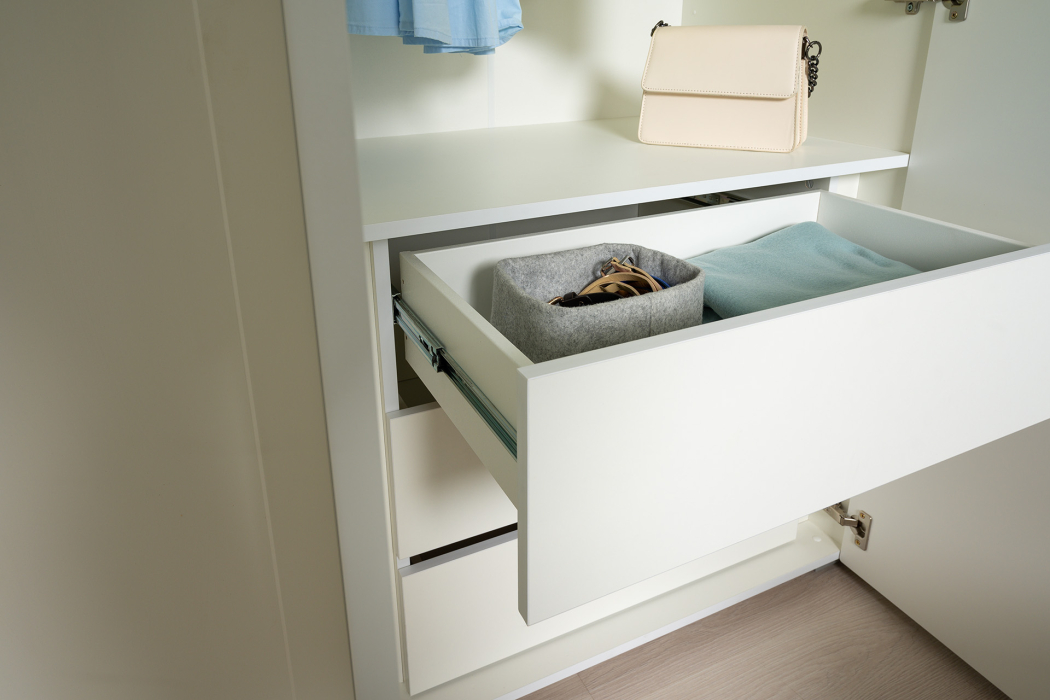 Для одежды, Шкаф для одежды Остин 13.336.02, белая шагрень, дуб золотой крафт